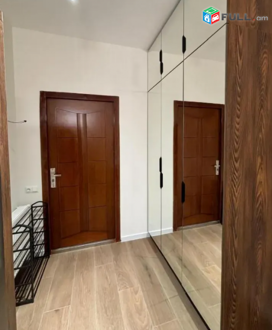 2 սենյականոց բնակարան Հրաչյա Քոչարի փողոցում, 46 քմ, 2/5 հարկ, կապիտալ վերանորոգված, քարե շենք