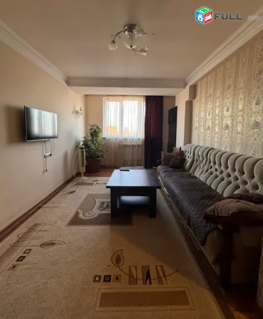 Արամ Խաչատրյանի փողոցում, 52 քմ, 8/13 հարկ