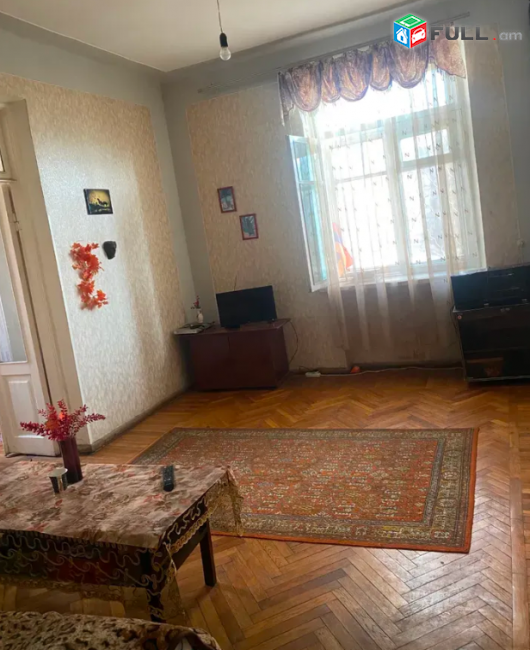 Մաշտոցի պողոտայում, 75 քմ, 2/5 հարկ 
