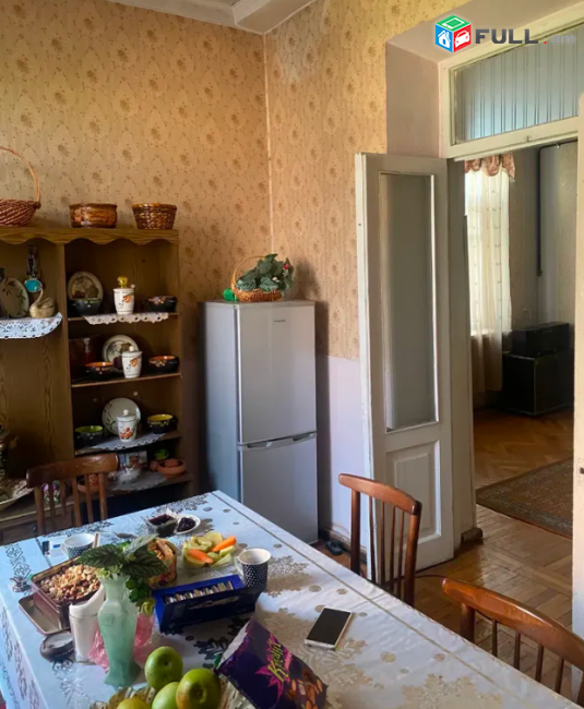 Մաշտոցի պողոտայում, 75 քմ, 2/5 հարկ 