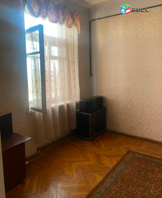 Մաշտոցի պողոտայում, 75 քմ, 2/5 հարկ 