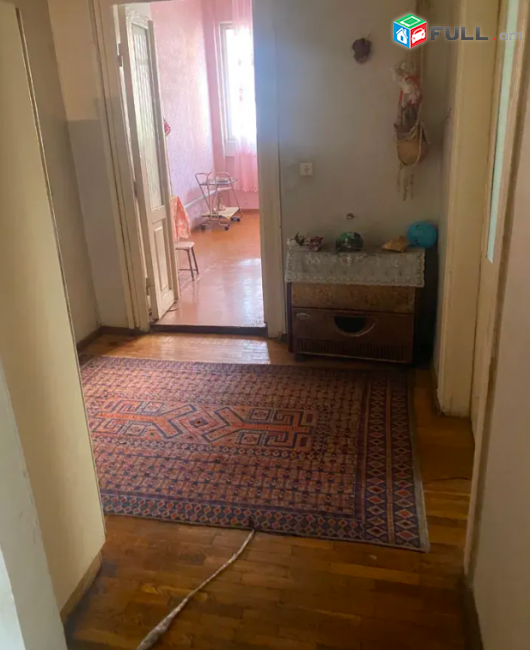 Մաշտոցի պողոտայում, 75 քմ, 2/5 հարկ 