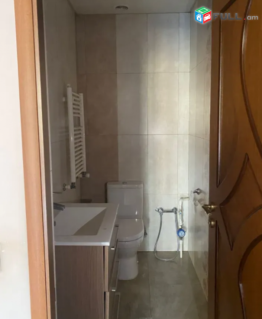 նորակառույց շենք, Հրաչյա Քոչարի փողոցում, 63 քմ, 3/6 հարկ, ավտոկայանատեղի 