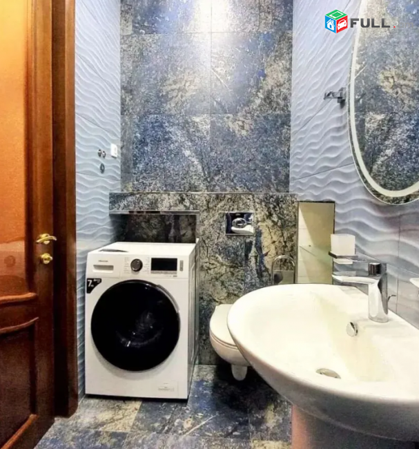Մոսկովյան փողոց  50 ք.մ., 2/5 հարկ, բարձր առաստաղներ