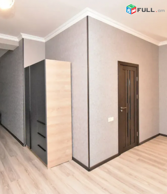 3 սենյականոց բնակարան նորակառույց շենքում Ամիրյան փողոցում, 130 քմ, նախավերջին հարկ, 2 սանհանգույց