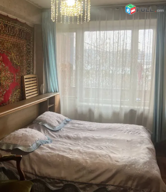 Վարդանանց փողոցում, 93 քմ, 7/10 հարկ