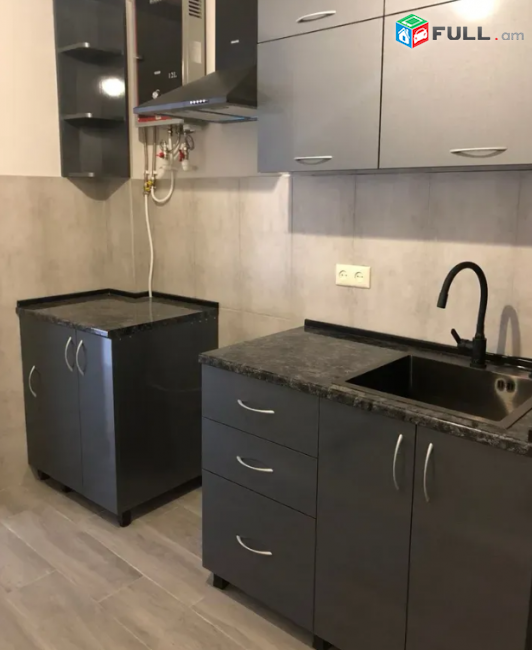 2 սենյականոց բնակարան Բաղրամյան պողոտայում, 50 քմ , Առկա է կիսանկուղ 10ք/մ։ 