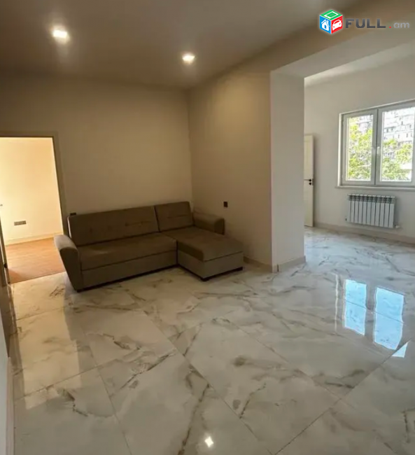 3 սենյականոց բնակարան Վարդանանց փողոցում, 50 քմ, նախավերջին հարկ, բարձր առաստաղներ