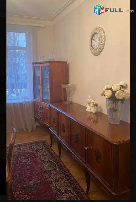 Աբովյան փողոցում, 88 քմ, 3/5 հարկ