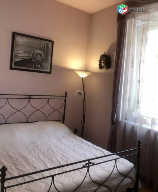 3 սենյականոց բնակարան Վարդանանց փողոցում, 90 քմ, 2/4 հարկ, բարձր առաստաղներ, կապիտալ վերանորոգված