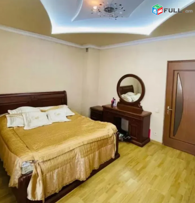 3 սենյականոց բնակարան նորակառույց շենքում Ռոստոմի փողոցում, 134 քմ, 3/9 հարկ, 2 սանհանգույց