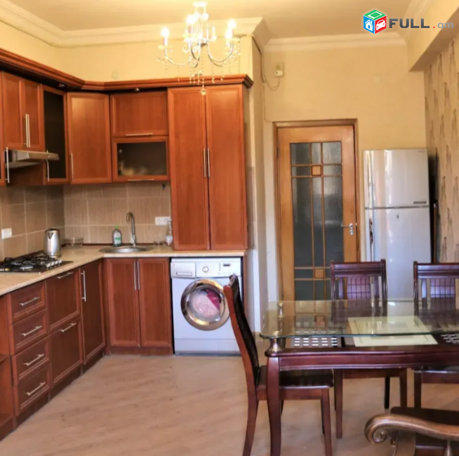 Արգիշտի փողոցում, 52 քմ, բարձր առաստաղներ 