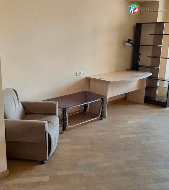 1 սենյականոց բնակարան Նար-Դոսի փողոցում, 49 քմ, 4/9 հարկ, կապիտալ վերանորոգված
