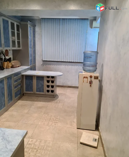 Արմեն Գուլակյան փողոց  116 քմ, 4/14 հարկ, կապիտալ վերանորոգված