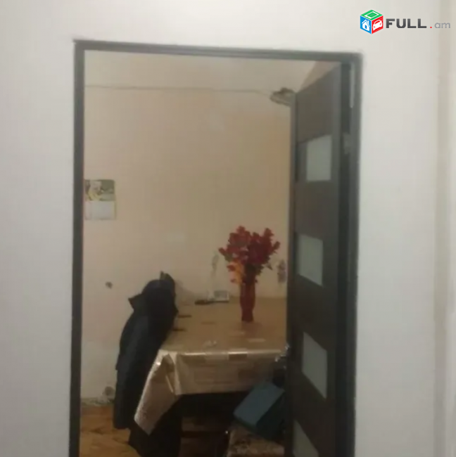4 սենյականոց բնակարան, Կենտրոնում, 92 քմ, 1/12 հարկ