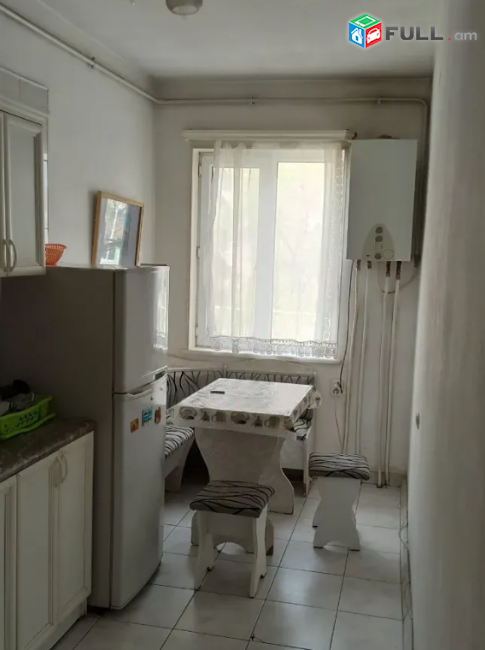 Երվանդ Քոչարի փողոցում, 63 քմ, 2/9 հարկ