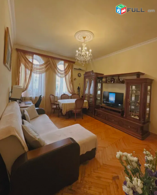 Տիգրան Մեծի պողոտայում, 50 քմ, բարձր առաստաղներ
