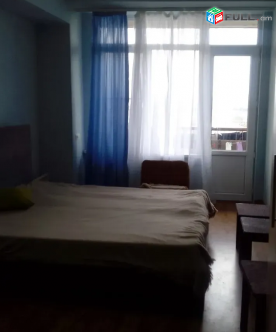 Ծովակալ Իսակովի պողոտայում, 72 քմ, 4/9 հարկ