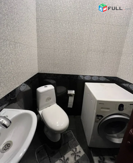  Մոսկովյան փողոցում, 92 քմ, բարձր առաստաղներ
