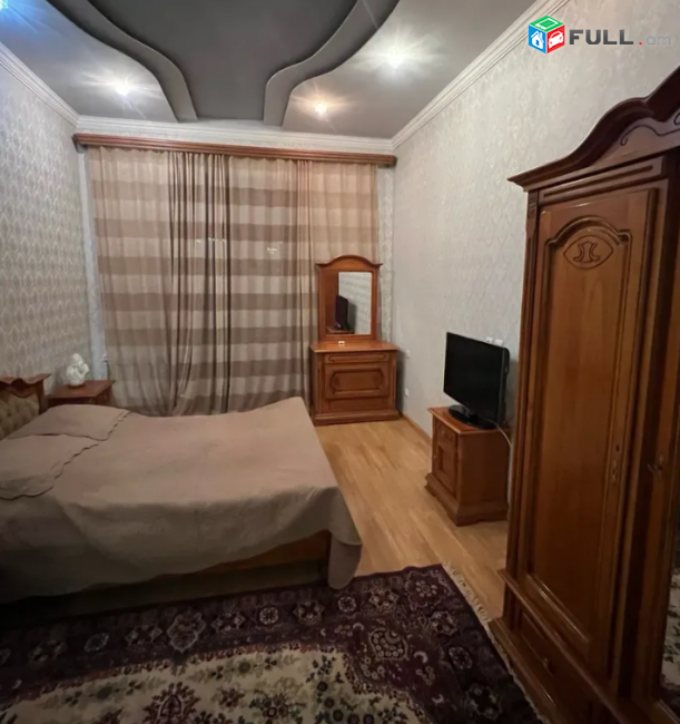  Մոսկովյան փողոցում, 92 քմ, բարձր առաստաղներ