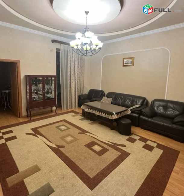  Մոսկովյան փողոցում, 92 քմ, բարձր առաստաղներ