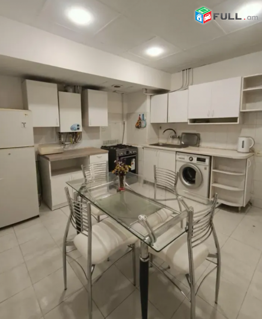 Սունդուկյան փողոցում, 80 քմ, 6/9 հարկ, բարձր առաստաղներ