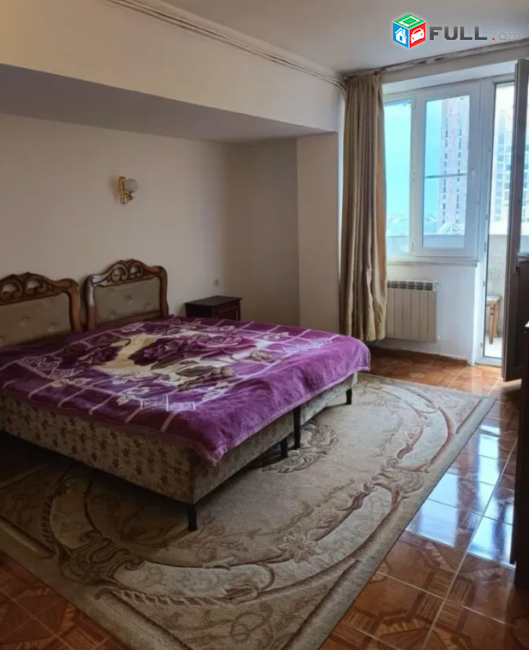Սունդուկյան փողոցում, 80 քմ, 6/9 հարկ, բարձր առաստաղներ