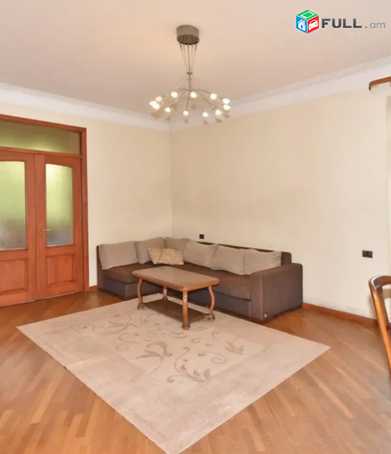 3 սենյականոց բնակարան Կիևյան փողոցում, 107 քմ, 3/5 հարկ, 2 սանհանգույց, բարձր առաստաղներ