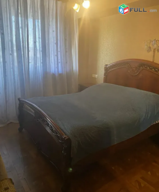 Նար-Դոսի փողոցում, 82 քմ, 6/9 հարկ