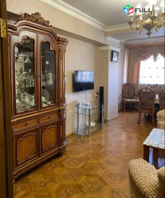 Նար-Դոսի փողոցում, 82 քմ, 6/9 հարկ