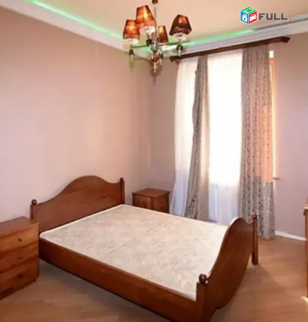 Մաշտոցի պողոտայում, 100 քմ, բարձր առաստաղներ