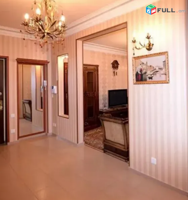 Մաշտոցի պողոտայում, 100 քմ, բարձր առաստաղներ