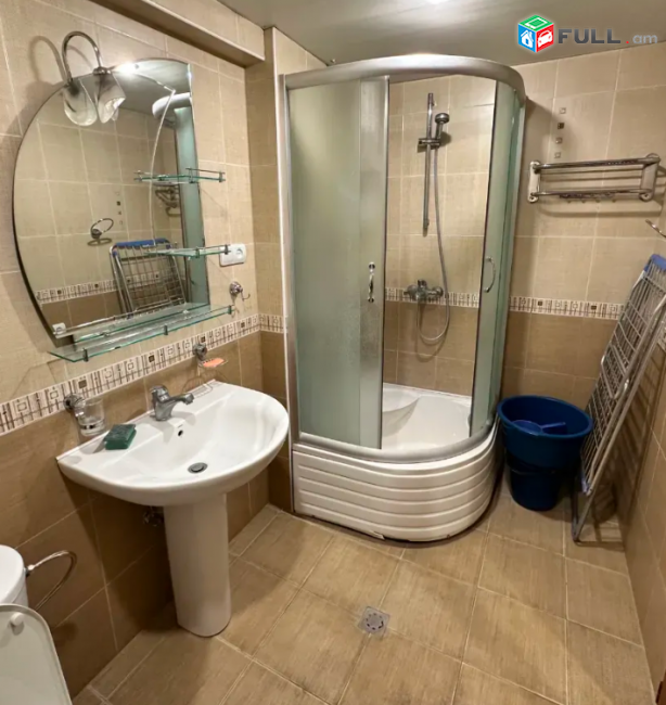 2 սենյականոց բնակարան Մոսկովյան փողոցում, 80 քմ, 5/8 հարկ, կապիտալ վերանորոգված