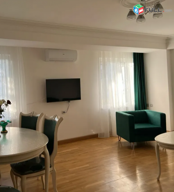 Կենտրոնում, 96 քմ, 2/14 հարկ, կապիտալ վերանորոգված
