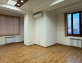 3 սենյականոց բնակարան նորակառույց շենքում, Նիկողայոս Ադոնցի փողոց, 89 քմ, 3/8 հարկ, 2 սանհանգույց
