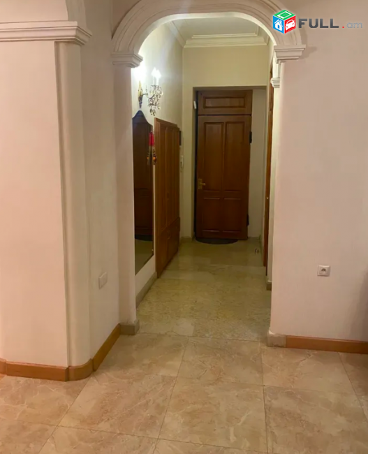 Պարոնյան փողոցում, 160 քմ, 2 սանհանգույց, բարձր առաստաղներ, մի քանի պատշգամբ DUPLEX
