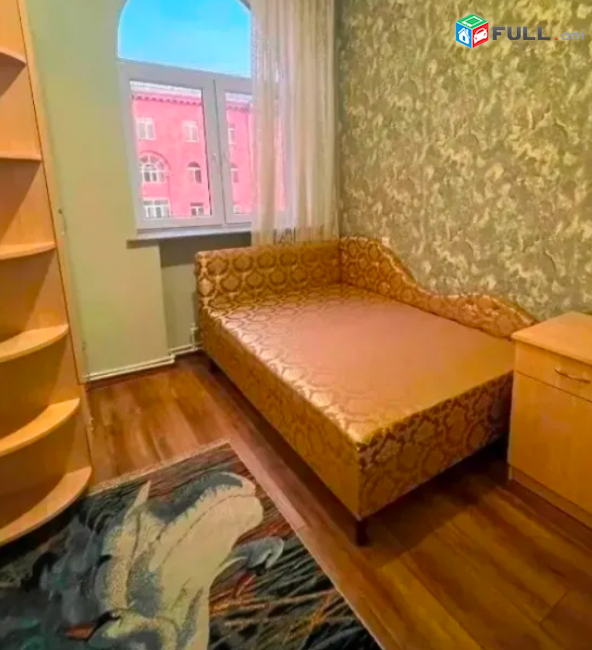 Կիևյան փողոցում, 72 քմ, 3/5 հարկ, բարձր առաստաղներ