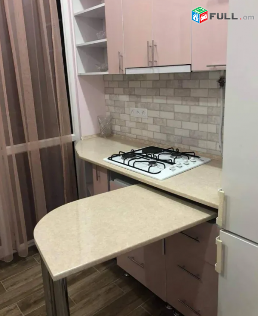 Կիևյան փողոցում, 72 քմ, 3/5 հարկ, բարձր առաստաղներ