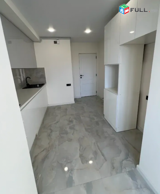 Վարդանանց փողոցում, 70 քմ, 4/6 հարկ, կապիտալ վերանորոգված