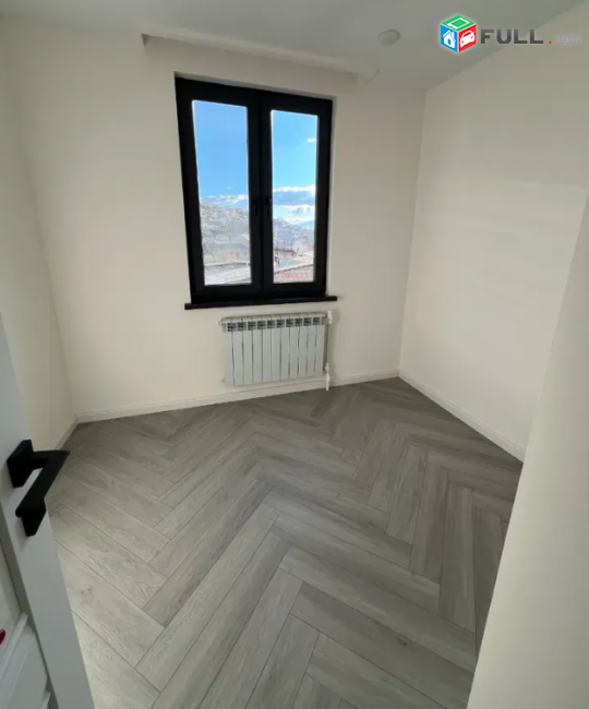 Վարդանանց փողոցում, 70 քմ, 4/6 հարկ, կապիտալ վերանորոգված