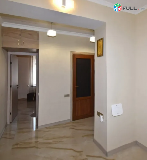 Վահրամ Փափազյան փողոցում, 78 քմ, 2/5 հարկ