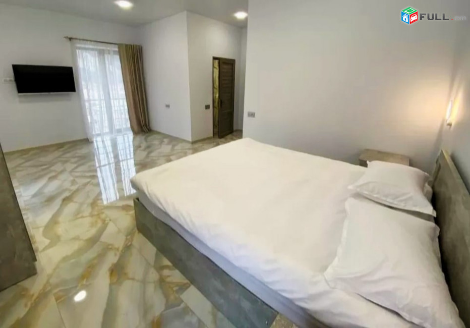 Շքեղ առանձնատուն 
