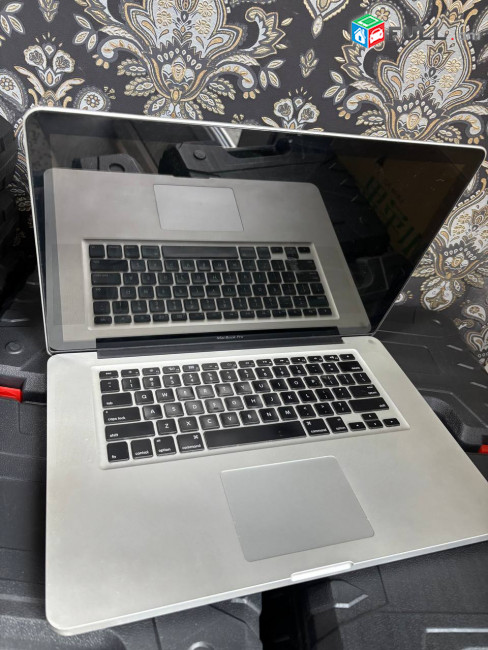 Macbook