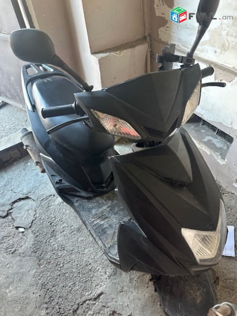 Տրվում է օրավարձով մոպեդ