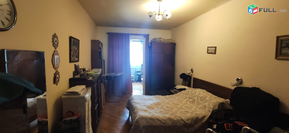 Փափազյան-Արամ Խաչատրյան խաչմերուկ, 2-3սարքած, 5-5 քարե շենք, 