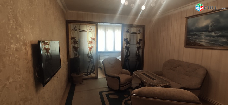 5 սենյականոց 5-4հարկ,110քմ,վերանորոգված է և գույքով  15թաղամաս,բաշինջաղյան փողոց
