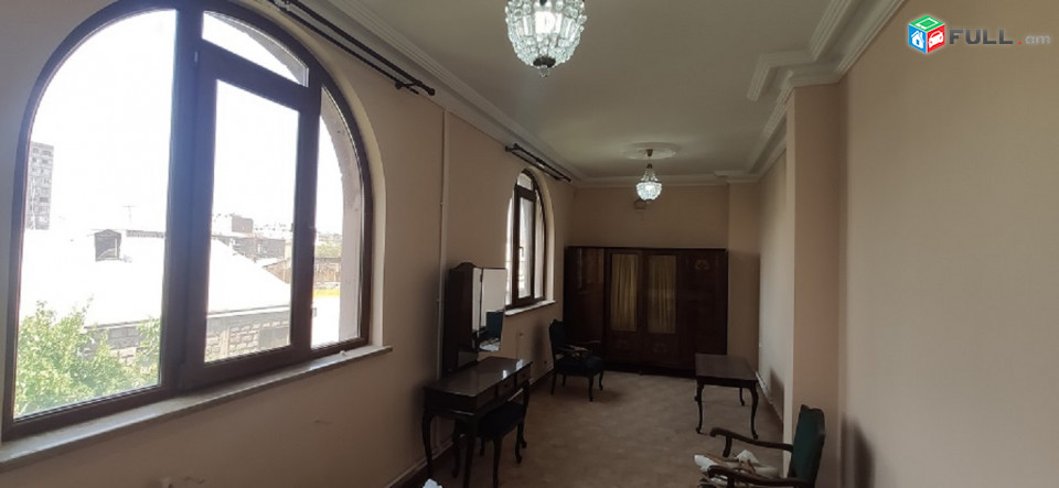Նկուղ և 4 հարկ 322քմ շենք,112քմ հողի վրա