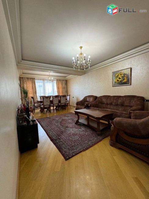 Ա․Ավետիսյան փողոց,5-2 հարկ,կապիտալ վերանորոգված 3սենյակ,ամբողջ գույքով,բաղրամյան-Ավետիսյան հատվածում