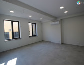 Ամիրյան փողոցում, վարձով է տրվում գրասենյակային տարածք։ For rent կոդ G1985