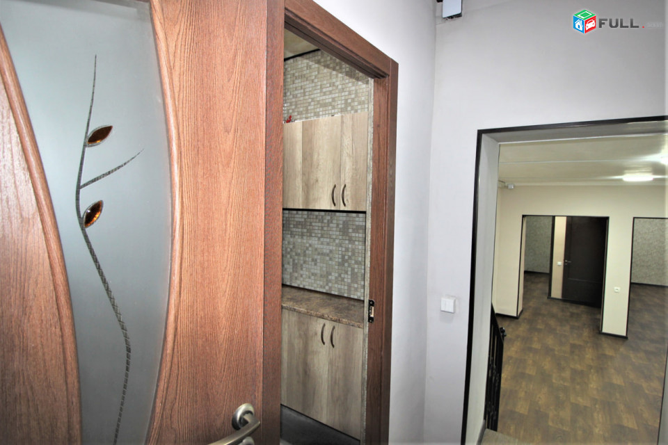 Փափազյան փողոցում վաճառվում է կոմերցիոն տարածք։ For sale կոդ C1906